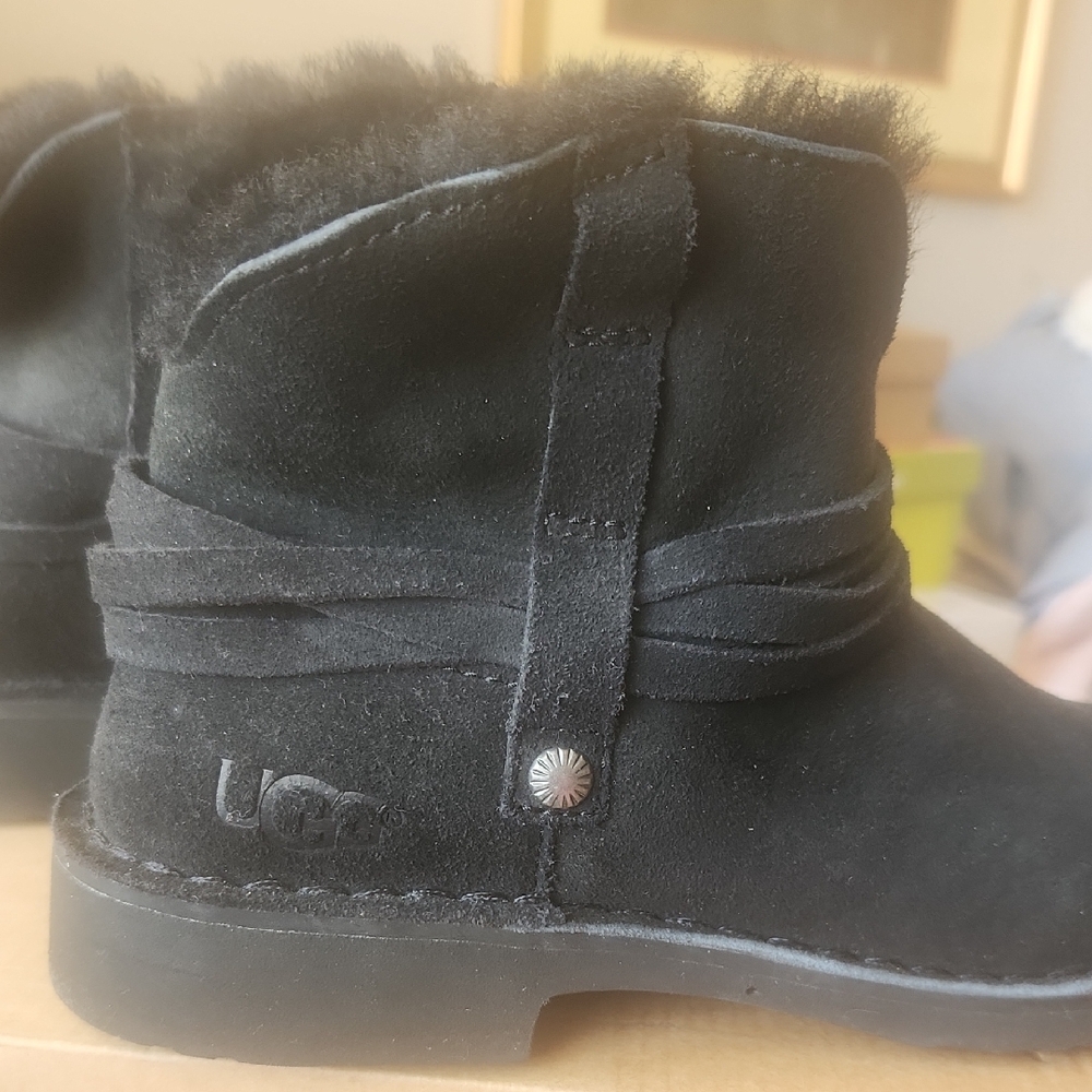 UGG Black Suede Short Shearling-Lined Ankle Boots